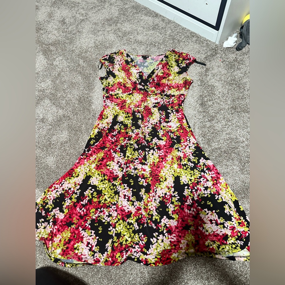 size Large floral dress